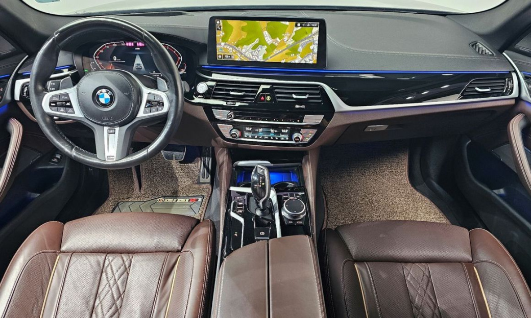 BMW 5-Series 530i xDrive M Sport Package, 2022