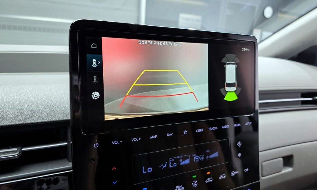 Hyundai Staria 2WD Camping Car, 2024