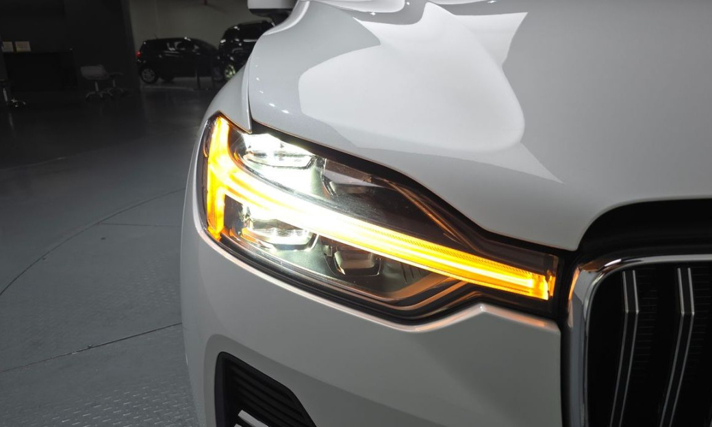 Volvo XC60 B5 Ultimate Bright, 2023