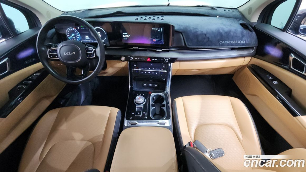 Kia Carnival 9-Seater Signature, 2023