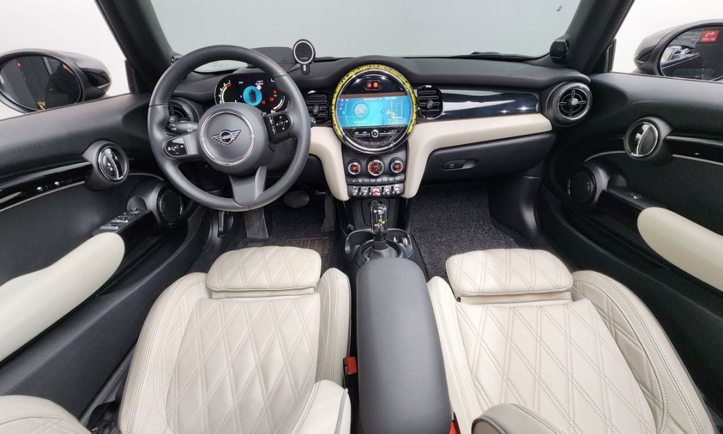 Mini Cooper Convertible Classic, 2023