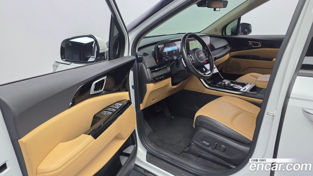 Kia Carnival 9-Seater Noblesse, 2023
