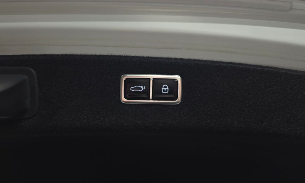 Genesis G80 Gasoline 2.5 Turbo 2WD, 2025