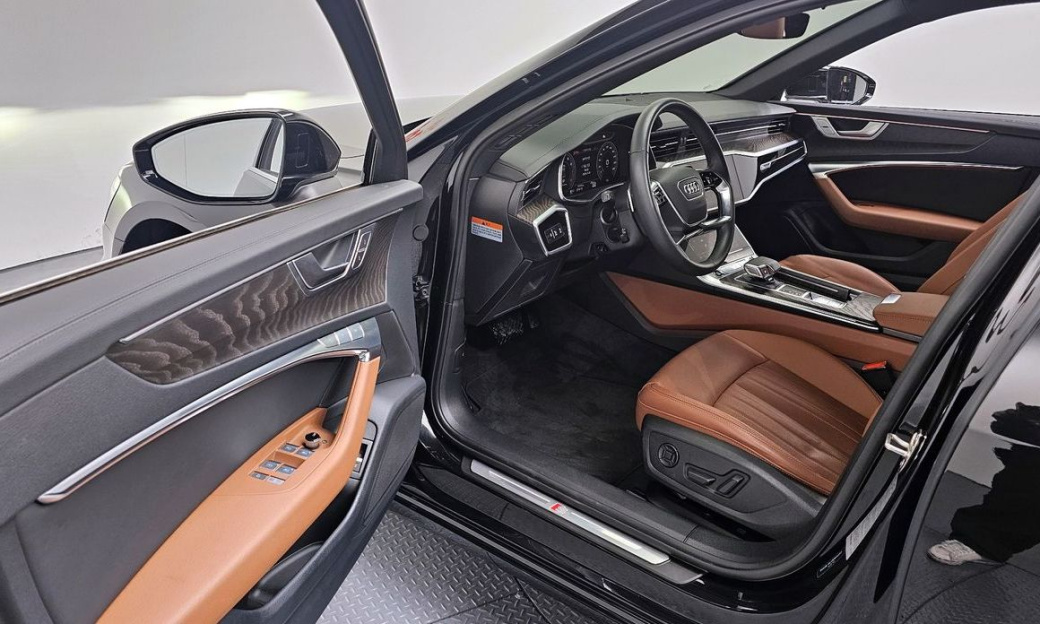 Audi A6 45 TFSI Premium, 2023