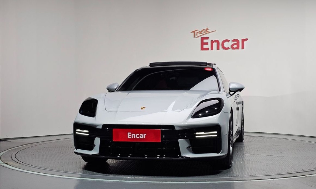 Porsche Panamera 4.0 GTS, 2025