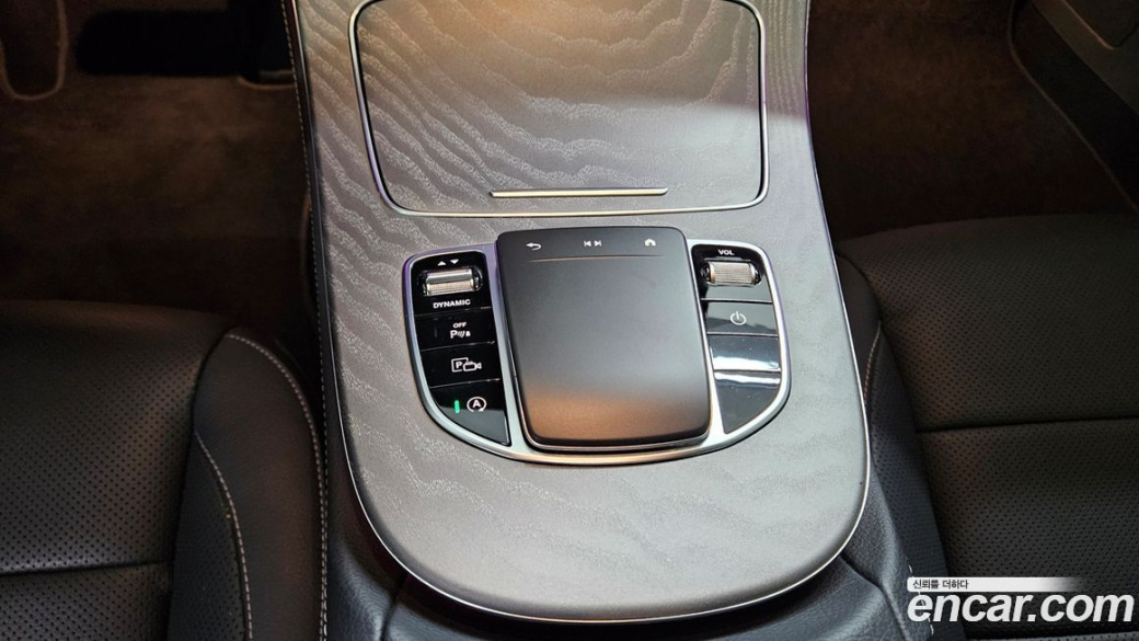 Mercedes-Benz E-Class E350 4MATIC Exclusive, 2023