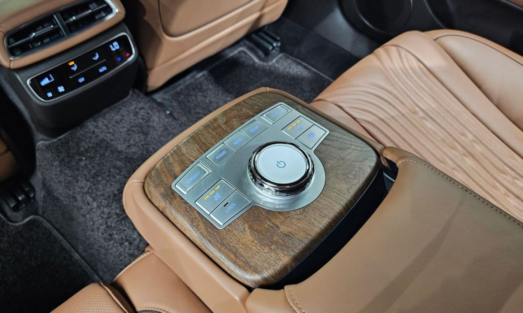 Genesis G80 Gasoline 2.5 Turbo AWD, 2024