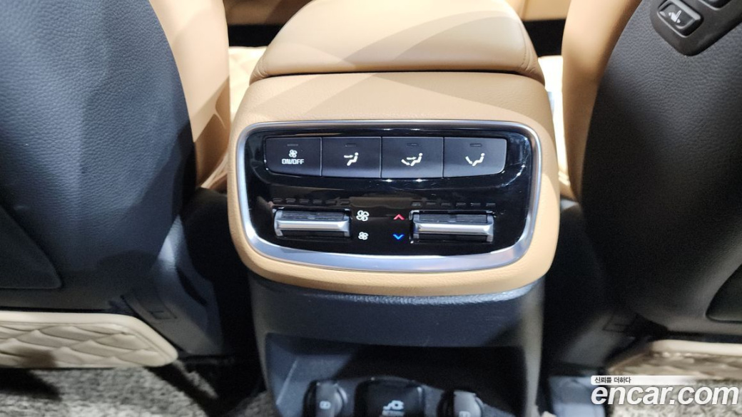 Kia Mohave Diesel 3.0 4WD 7-Seater, 2021