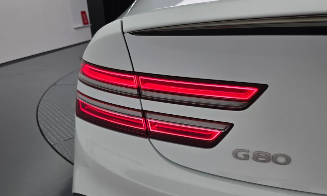 Genesis G80 Gasoline 2.5 Turbo AWD, 2025