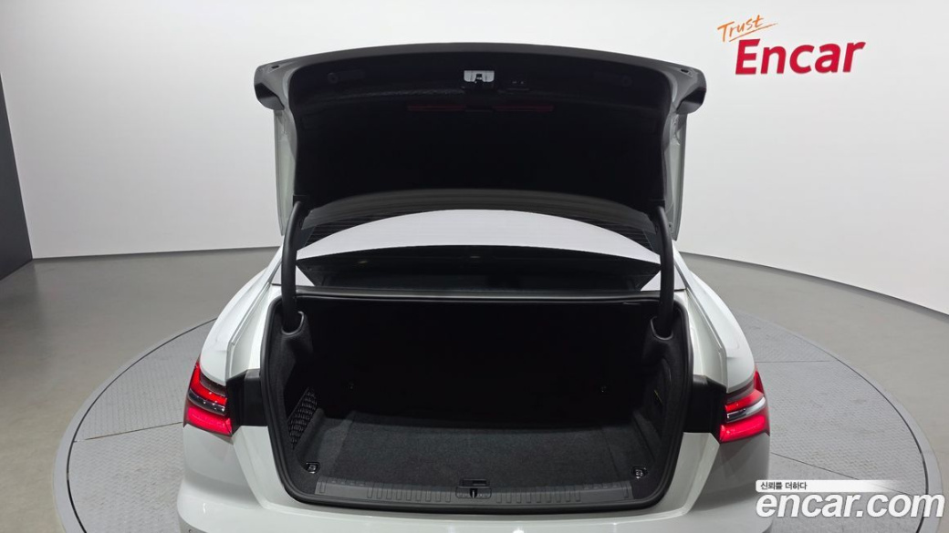 Audi A6 45 TFSI Premium, 2023