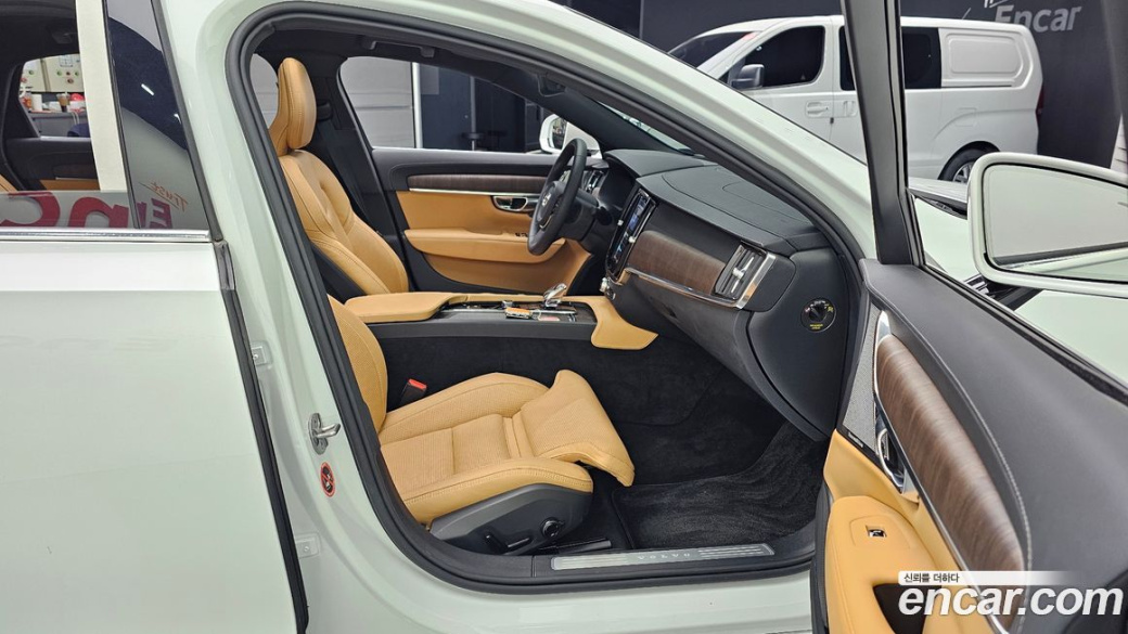 Volvo S90 B6 AWD Ultra Bright, 2025