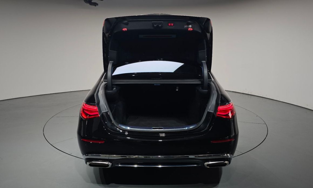 Mercedes-Benz S-Class Maybach S580 4MATIC, 2025