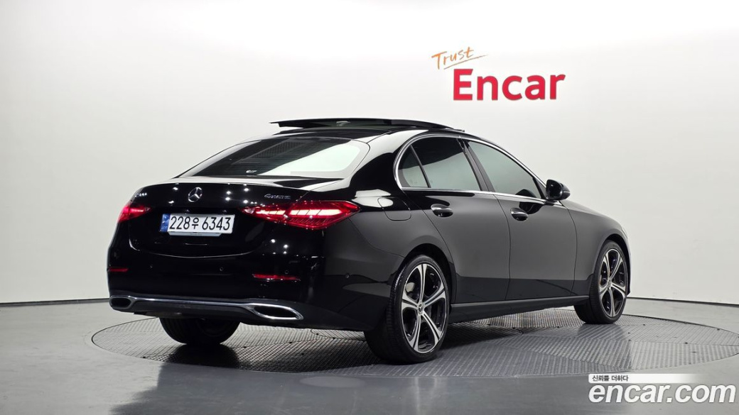 Mercedes-Benz C-Class C300 4MATIC Avantgarde, 2023