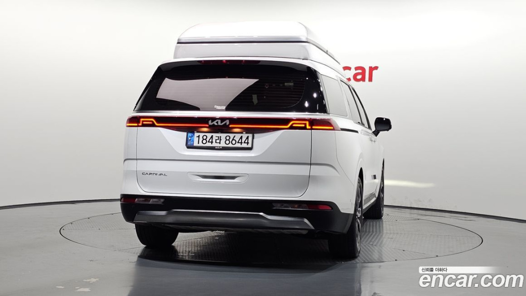 Kia Carnival 9-Seater Signature, 2022