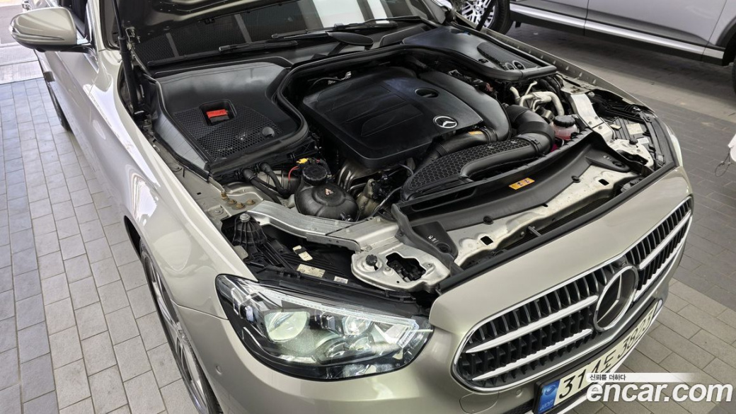 Mercedes-Benz E-Class E350 4MATIC Avantgarde, 2022