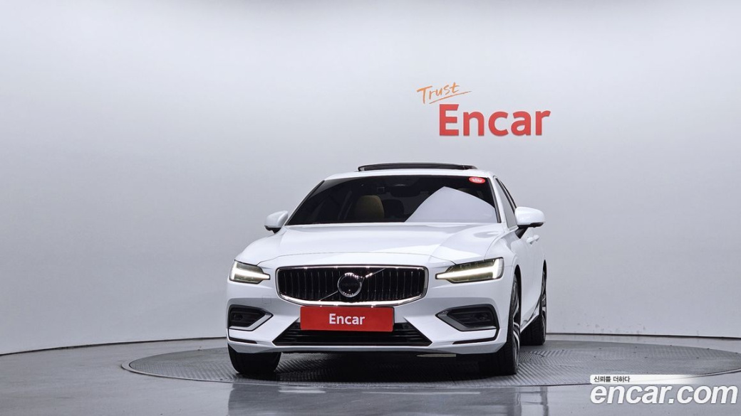 Volvo S60 B5 Ultimate Bright, 2024