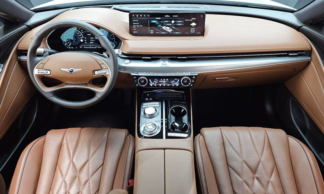 Genesis G80 Gasoline 2.5 Turbo AWD, 2024