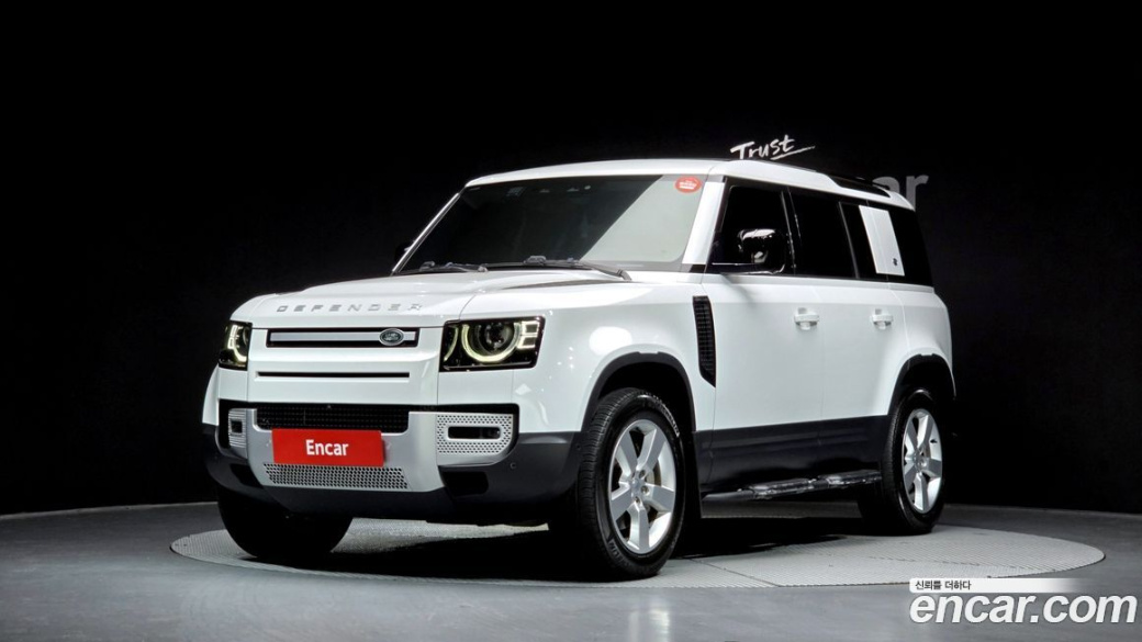 Land Rover Defender 110 D300 HSE, 2023