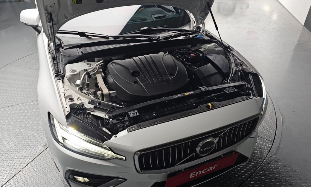 Volvo S60 B5 Ultimate Bright, 2024
