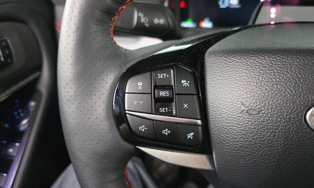 Ford Explorer 2.3 ST-Line 4WD, 2025