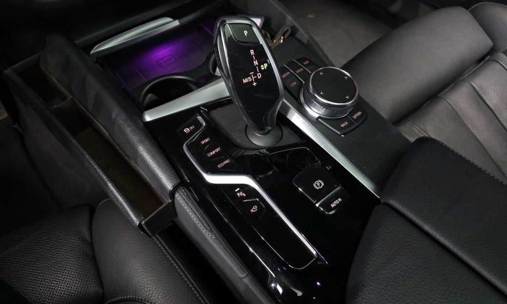 BMW 5-Series 520i M Sport, 2023