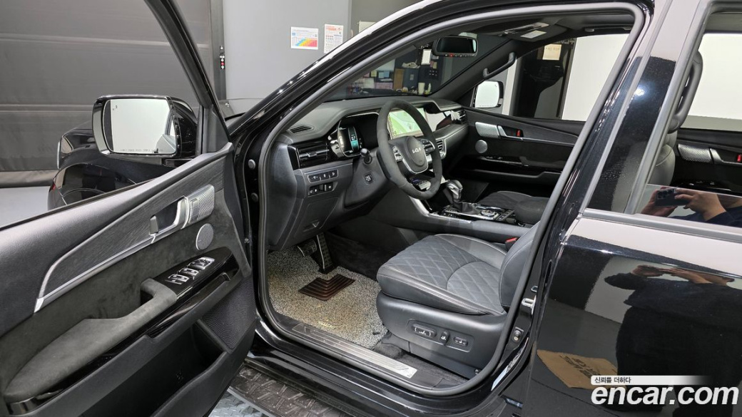 Kia Mohave Diesel 3.0 4WD 7-Seater, 2023