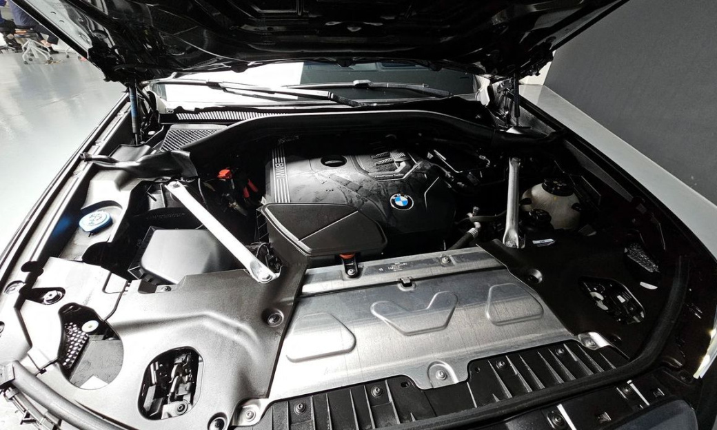 BMW X4 xDrive20i M Sport, 2024