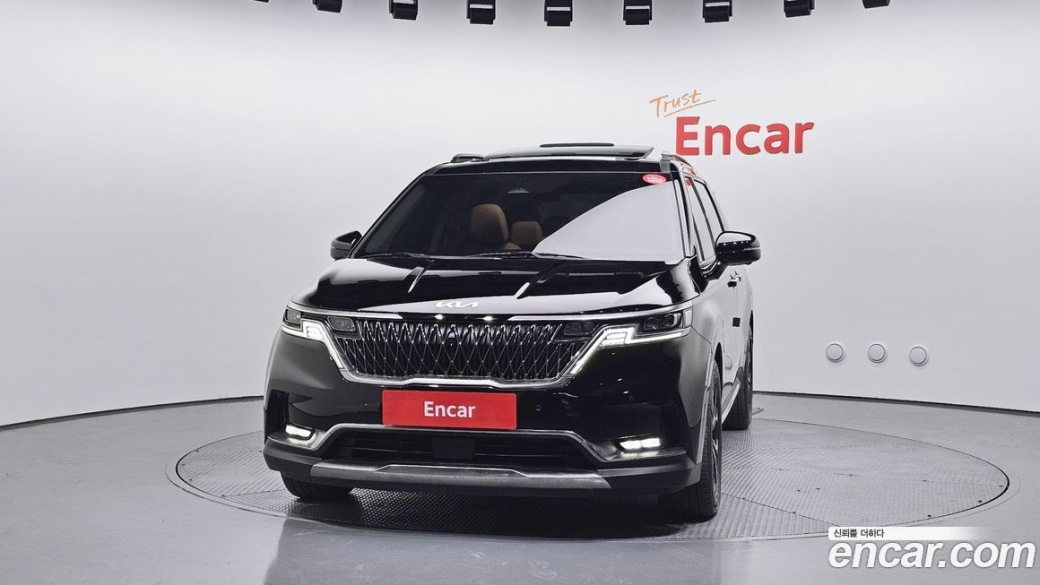 Kia Carnival 9-Seater Signature, 2023