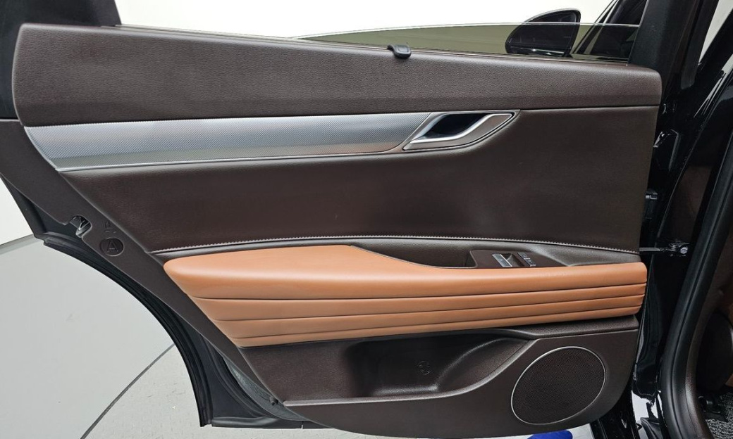 Genesis G80 Gasoline 2.5 Turbo AWD, 2024