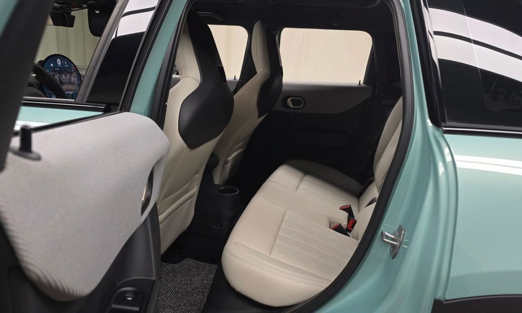 Mini Cooper 5 Door Favoured, 2025