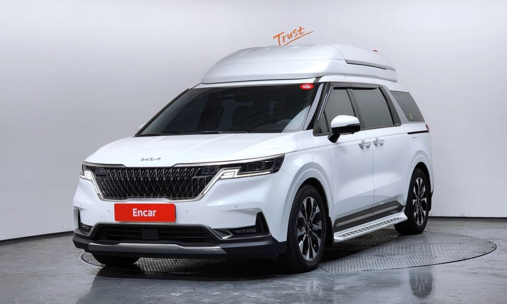 Kia Carnival 7-Seater Signature, 2022