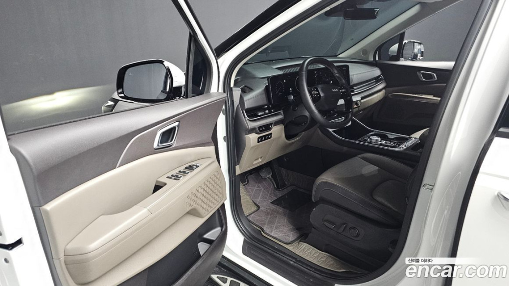 Kia Carnival 7-Seater Noblesse, 2025