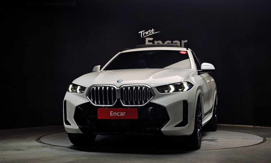 BMW X6 xDrive40i M Sport, 2024