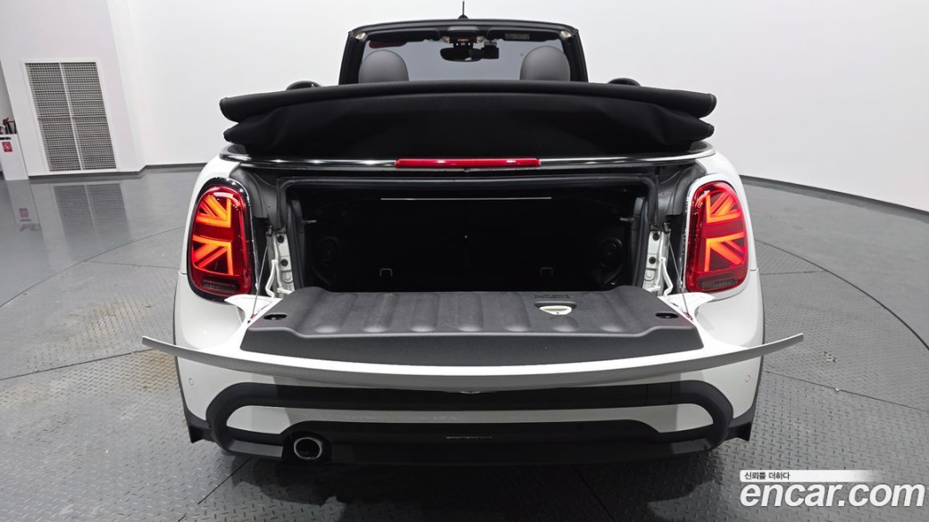 Mini Cooper Convertible Classic, 2024