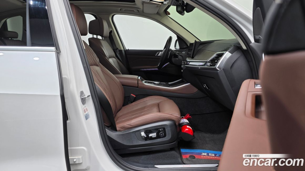 BMW X5 xDrive 40i xLine, 2024