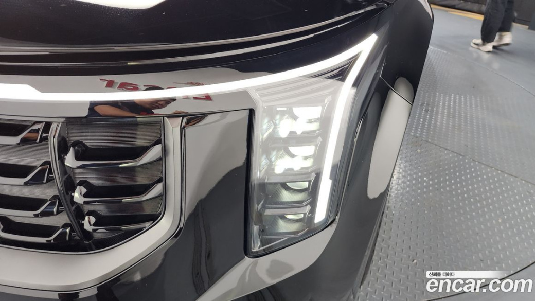 Kia Carnival 7-Seater Gravity, 2025