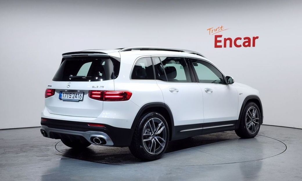 Mercedes-Benz GLB-Class AMG GLB35 4MATIC, 2025