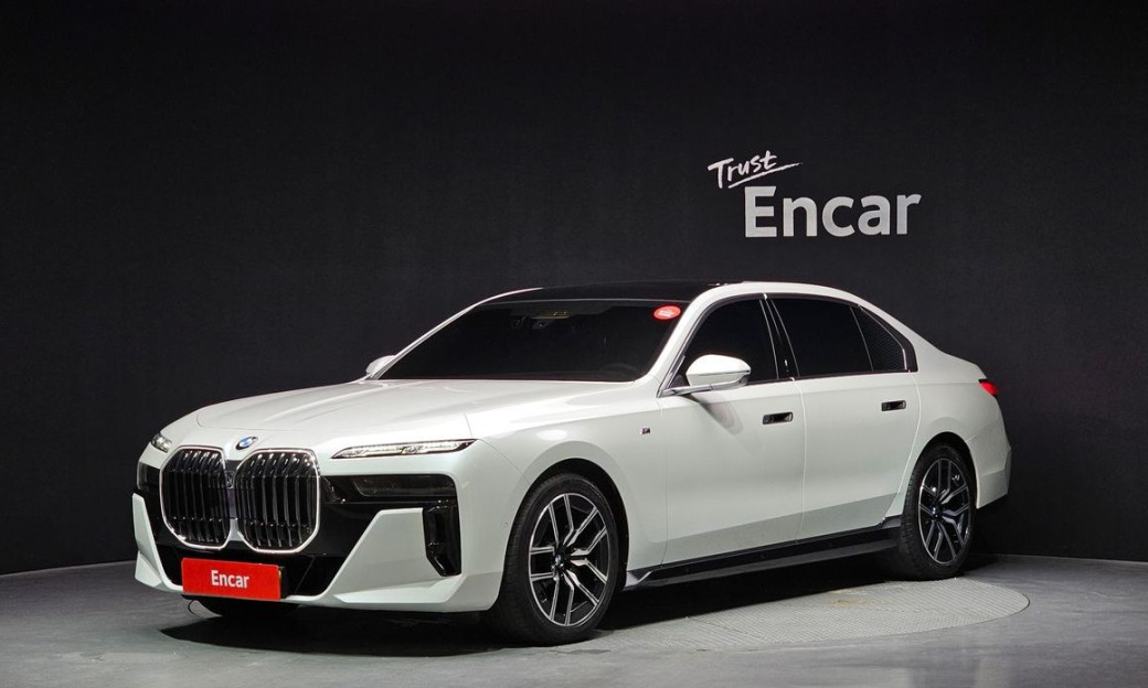 BMW 7-Series 740d xDrive M Sport, 2025