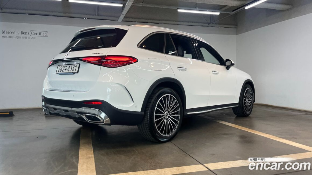 Mercedes-Benz GLC-Class GLC300 4MATIC AMG Line, 2025