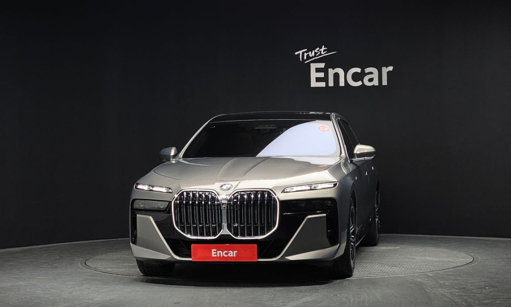BMW 7-Series 740i xDrive M Sport, 2024