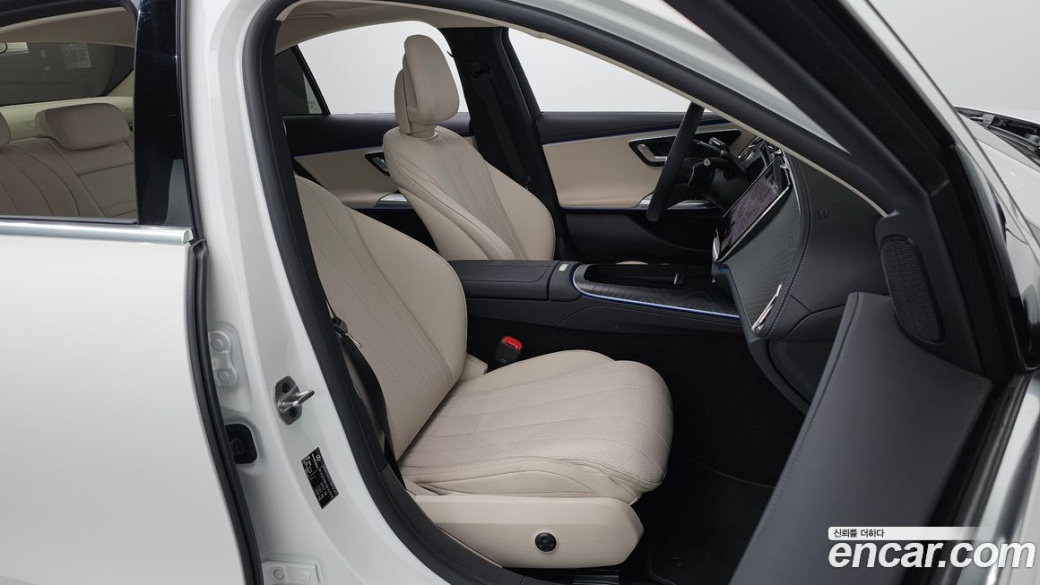 Mercedes-Benz E-Class E200 Avantgarde, 2025