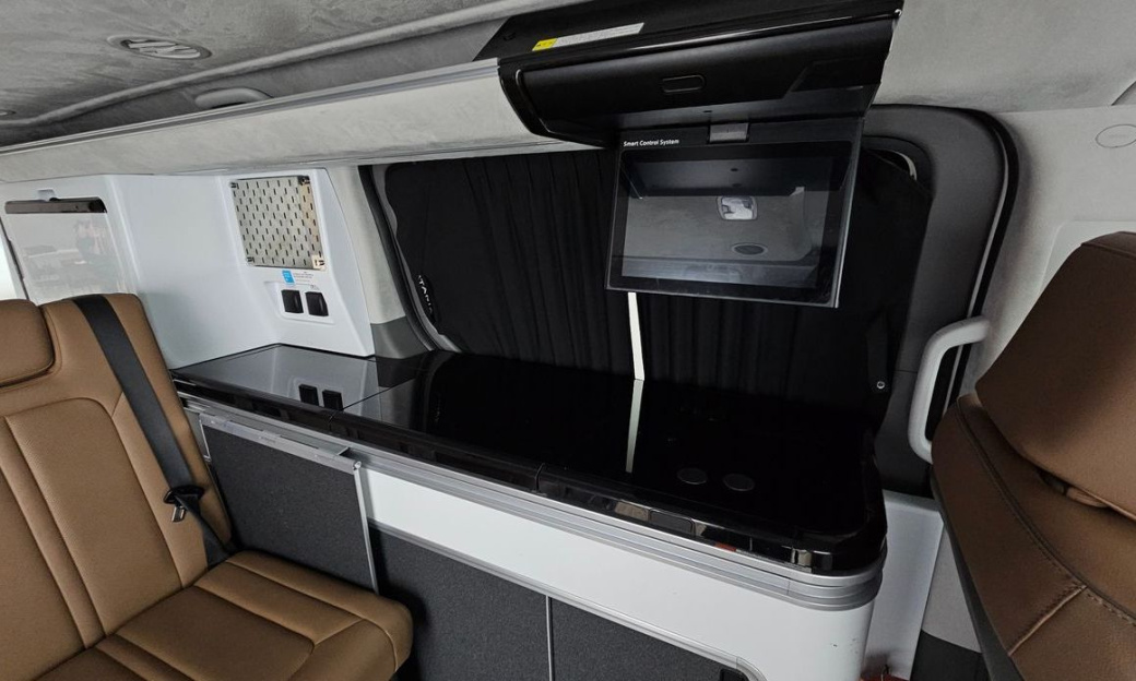 Hyundai Staria 2WD Camping Car, 2024