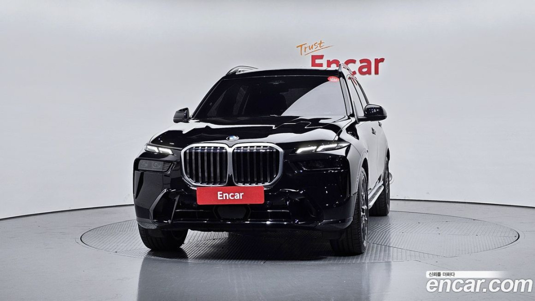 BMW X7 xDrive 40i M Sport 6STR, 2025