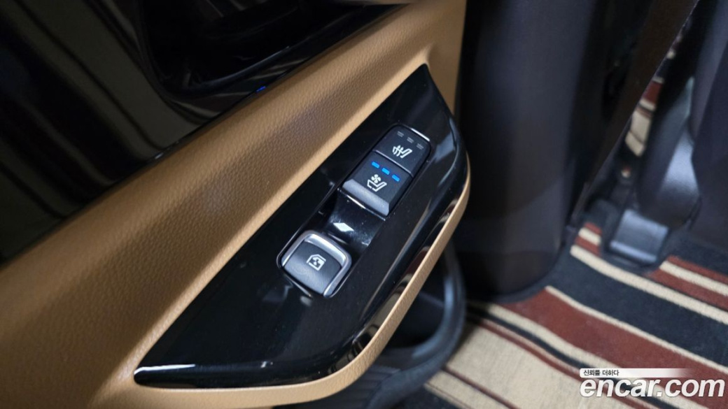 Kia Carnival 7-Seater Signature, 2022