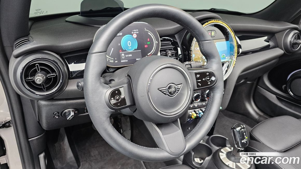 Mini Cooper Convertible Classic, 2024