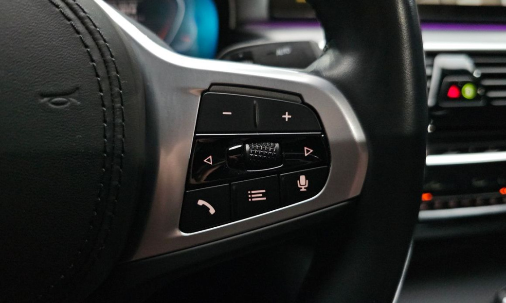 BMW 5-Series 520i M Sport, 2023