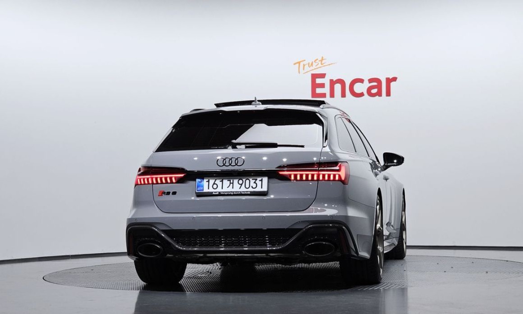 Audi RS6 4.0 TFSI Quattro Avant Performance, 2025