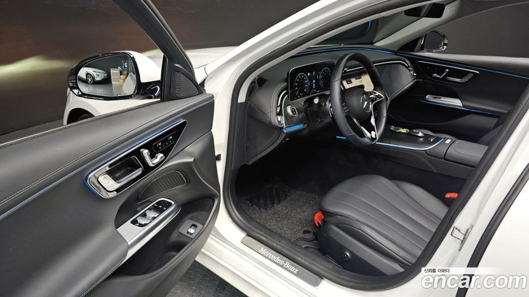 Mercedes-Benz E-Class E200 Avantgarde, 2025