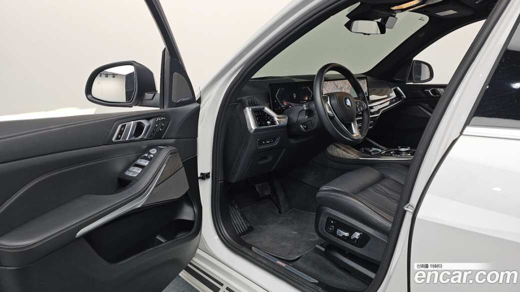 BMW X7 xDrive 40d Design Pure Excellence 7-Seater, 2024