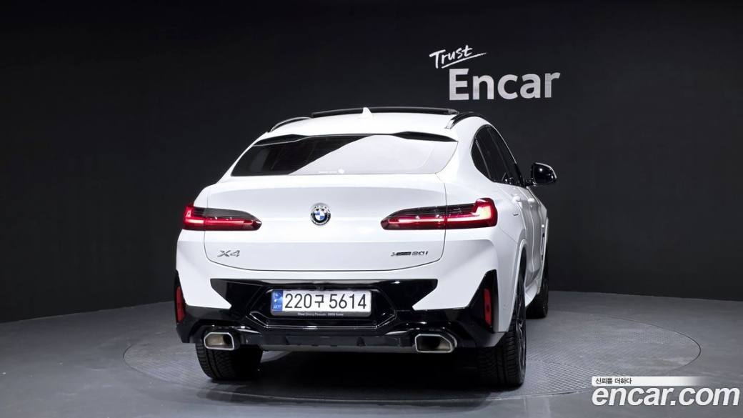 BMW X4 xDrive20i M Sport, 2023